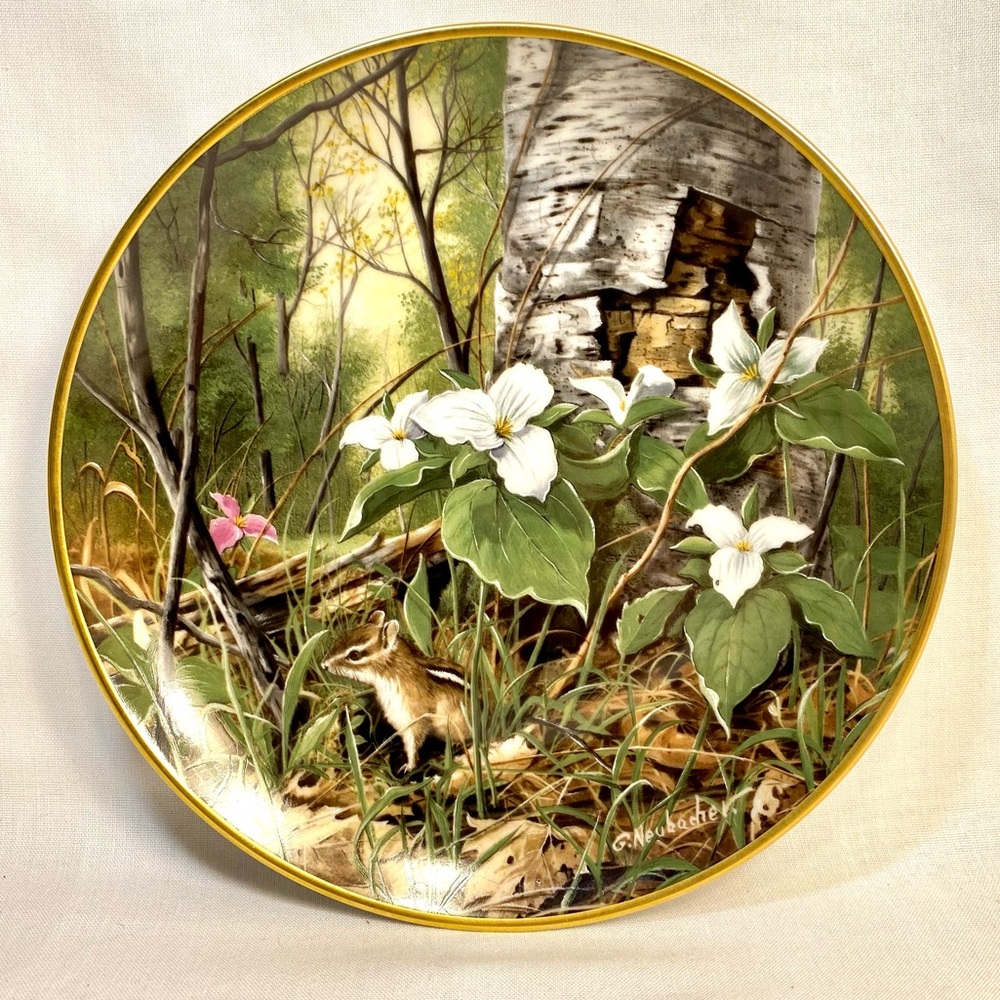Kaiser Porcelain “Trillium” of the Series “Wild Flowers” by Gerda Neubacher